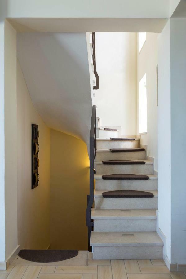 Villa Rossa Hanioti Exteriör bild